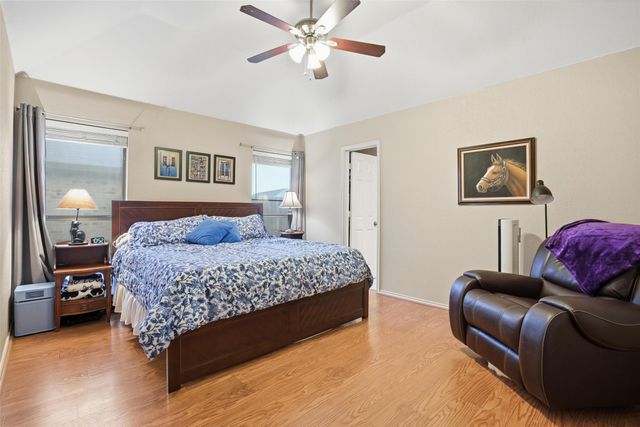 913 Raenae Drive, Burleson, TX 76028