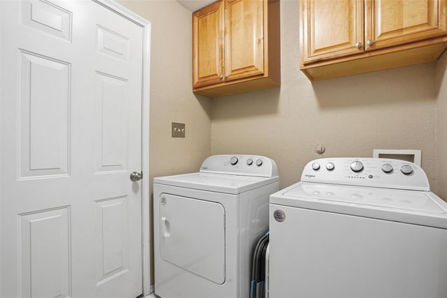 913 Raenae Drive, Burleson, TX 76028