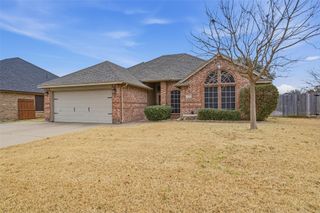 913 Raenae Drive, Burleson, TX 76028