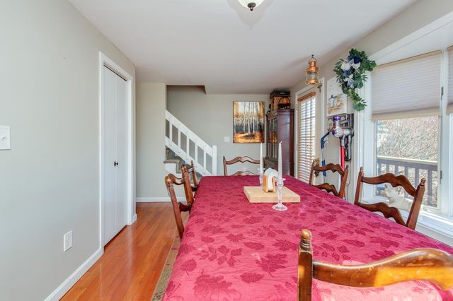 15 Newells Meadow Lane, Derry, NH 03038