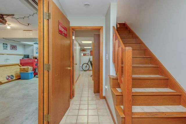 15 Newells Meadow Lane, Derry, NH 03038