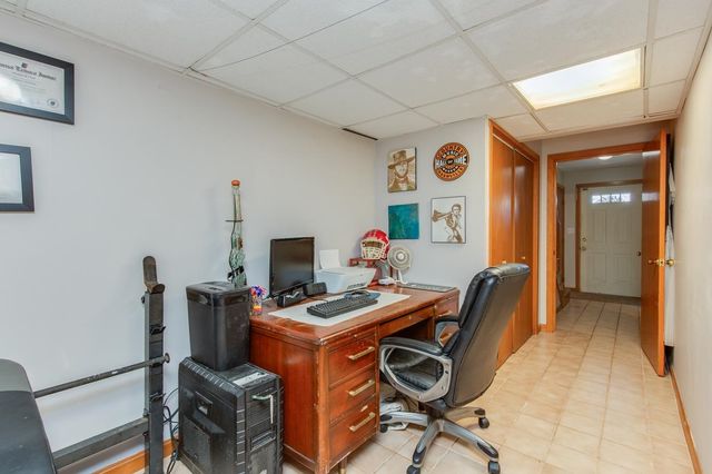 15 Newells Meadow Lane, Derry, NH 03038