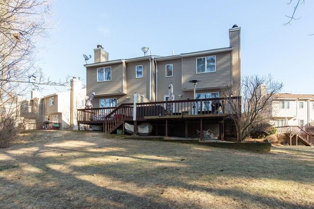 15 Newells Meadow Lane, Derry, NH 03038