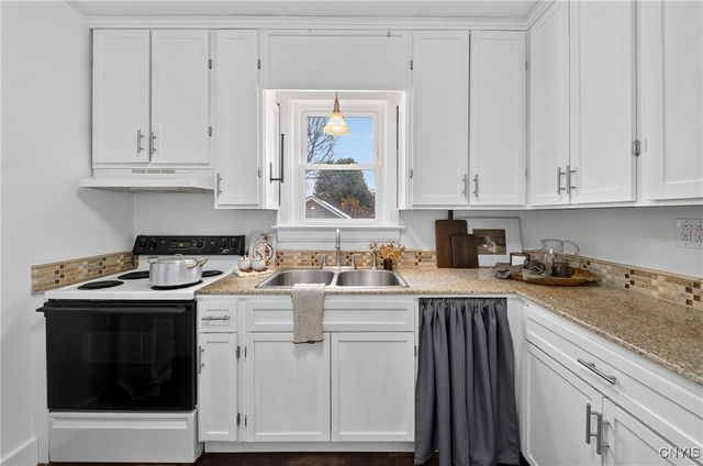 263 Wayland Road, Salina, NY 13208