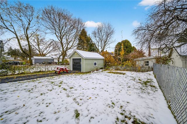 263 Wayland Road, Salina, NY 13208