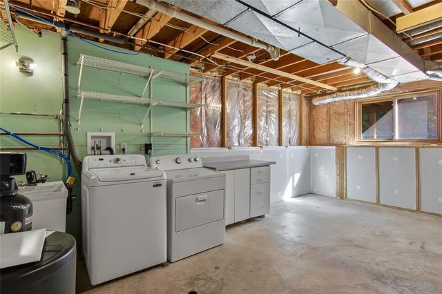 3721 Maywood Drive, Eau Claire, WI 54703