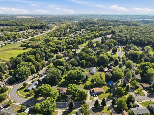 3721 Maywood Drive, Eau Claire, WI 54703