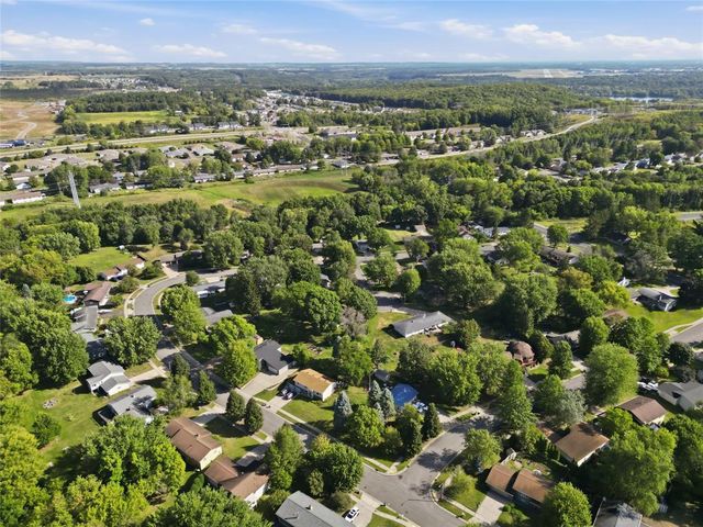 3721 Maywood Drive, Eau Claire, WI 54703