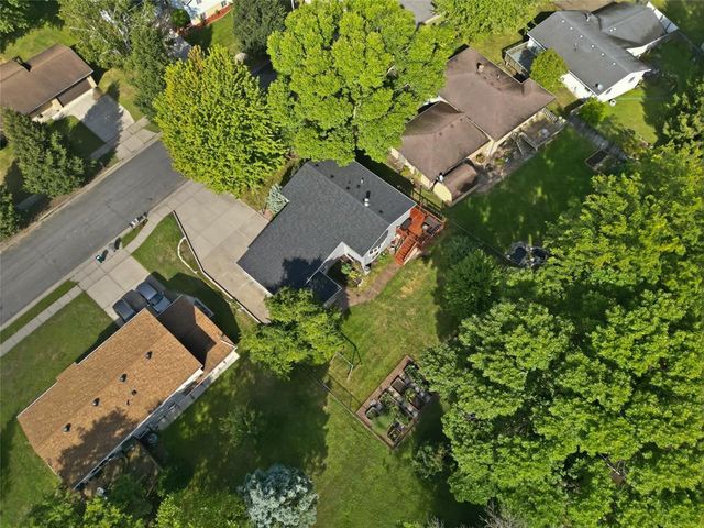 3721 Maywood Drive, Eau Claire, WI 54703