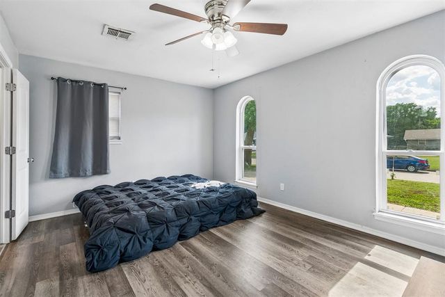 2103 N Tucker Avenue, Shawnee, OK 74804