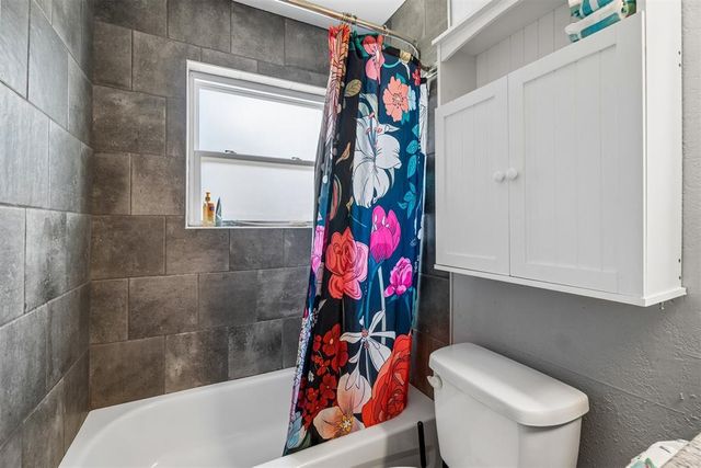 2103 N Tucker Avenue, Shawnee, OK 74804
