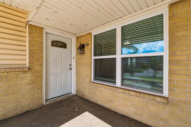 2103 N Tucker Avenue, Shawnee, OK 74804