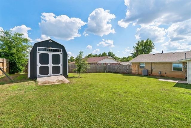 2103 N Tucker Avenue, Shawnee, OK 74804
