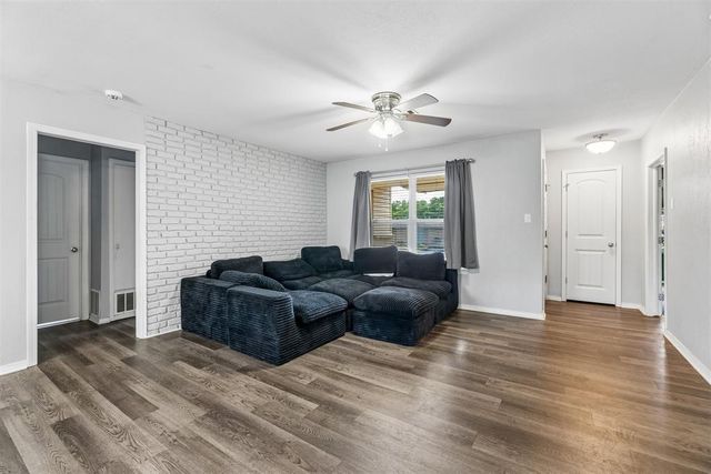 2103 N Tucker Avenue, Shawnee, OK 74804