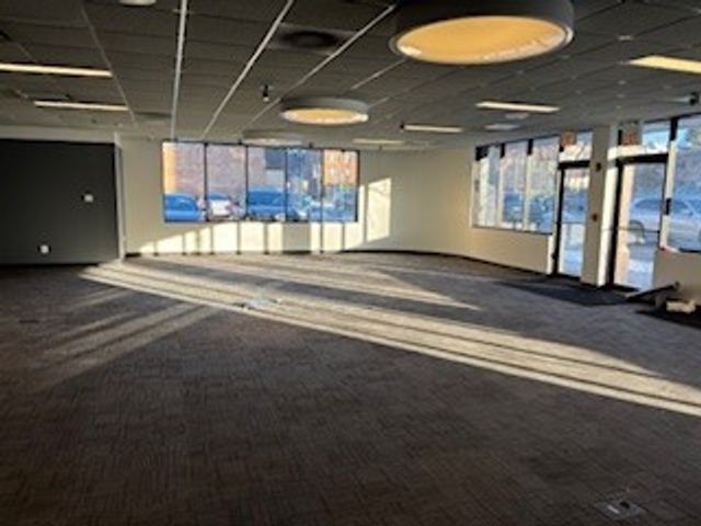 1724 W Lawrence Avenue, Chicago, IL 60640