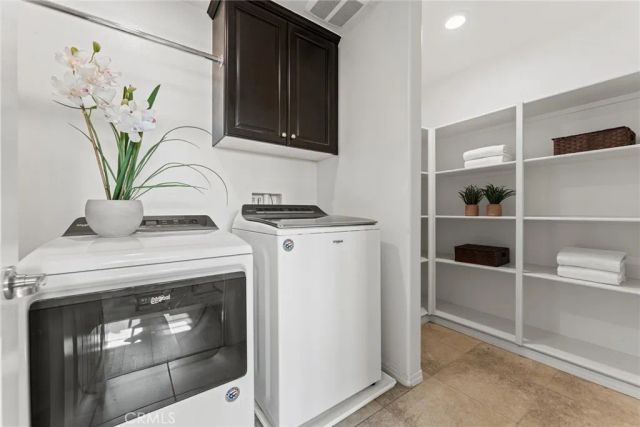 6826 Meander Way, Jurupa Valley, CA 91752