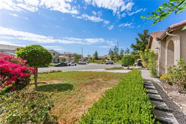 6826 Meander Way, Jurupa Valley, CA 91752