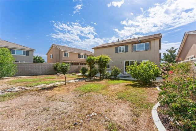 6826 Meander Way, Jurupa Valley, CA 91752