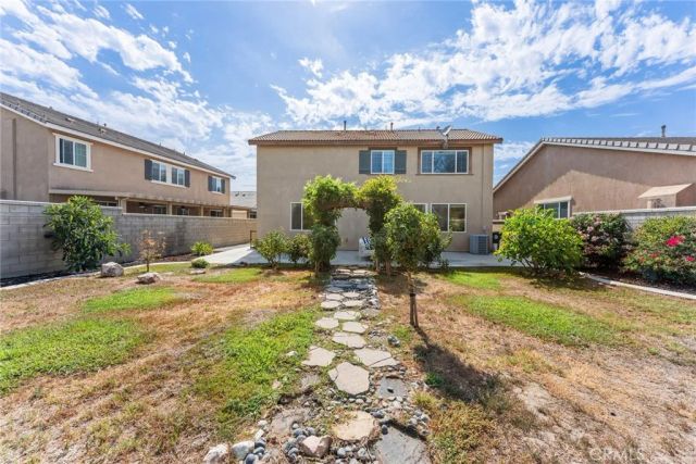 6826 Meander Way, Jurupa Valley, CA 91752