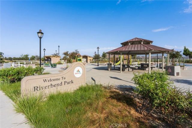 6826 Meander Way, Jurupa Valley, CA 91752