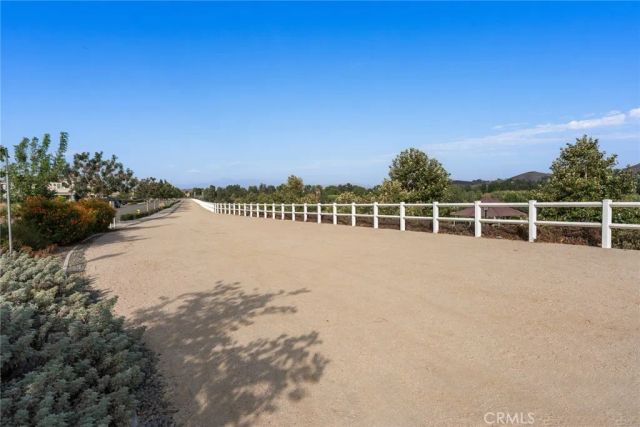 6826 Meander Way, Jurupa Valley, CA 91752
