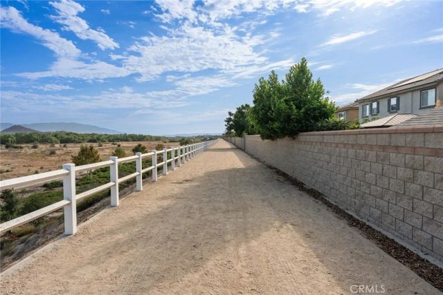 6826 Meander Way, Jurupa Valley, CA 91752