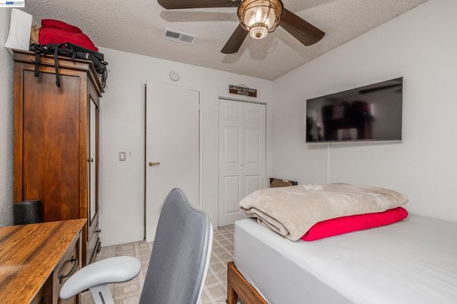 6382 Buena Vista Dr B, Newark, CA 94560