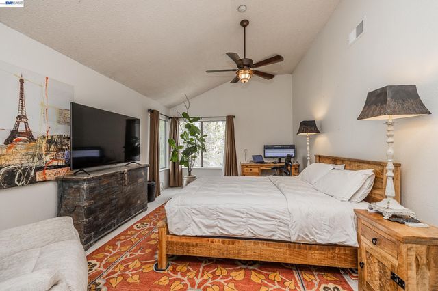 6382 Buena Vista Dr B, Newark, CA 94560