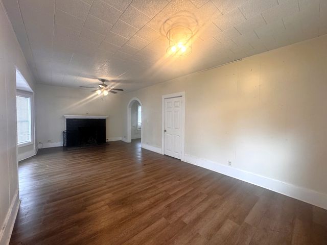 414 W 4th St., Mt Pleasant, TX 75455