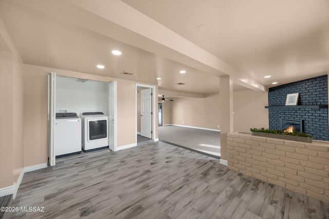 2572 W Calle Genova, Tucson, AZ 85745