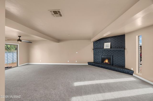 2572 W Calle Genova, Tucson, AZ 85745