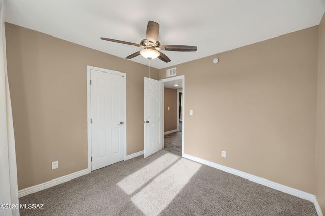 2572 W Calle Genova, Tucson, AZ 85745