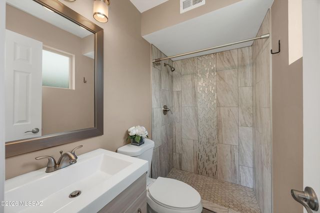 2572 W Calle Genova, Tucson, AZ 85745