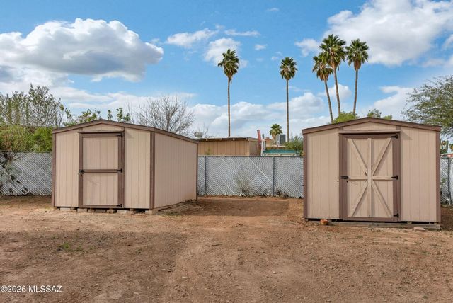 2572 W Calle Genova, Tucson, AZ 85745
