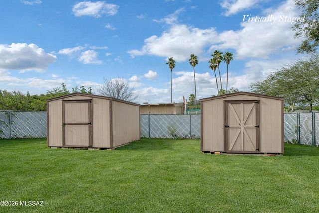 2572 W Calle Genova, Tucson, AZ 85745