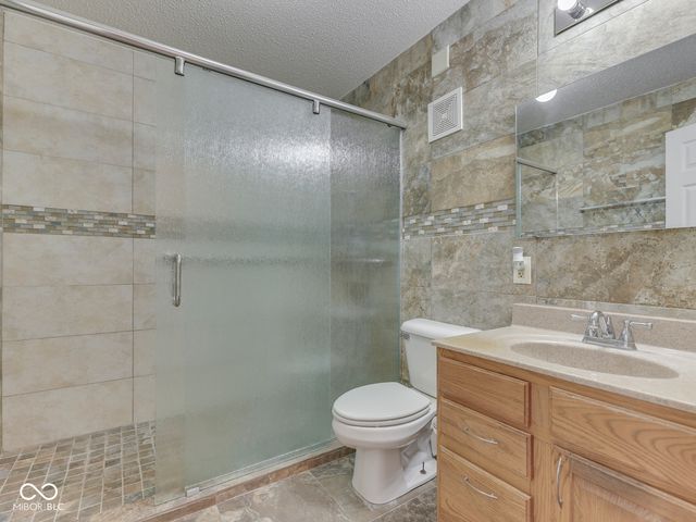 10343 Waveland Circle, Fishers, IN 46038