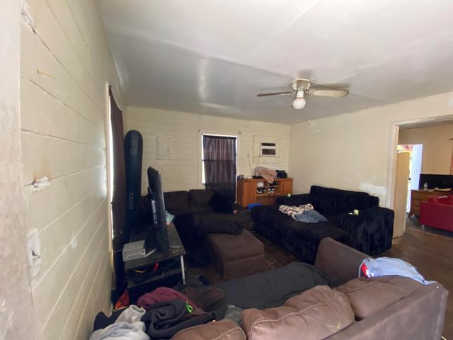 1409 NE 5th Terrace 1-2, Fort Lauderdale, FL 33304