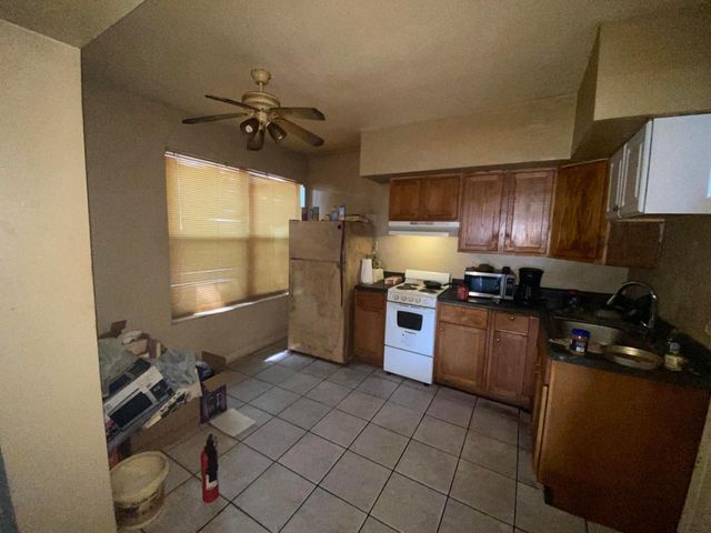 1409 NE 5th Terrace 1-2, Fort Lauderdale, FL 33304