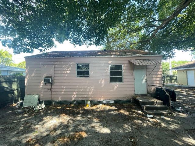 1409 NE 5th Terrace 1-2, Fort Lauderdale, FL 33304