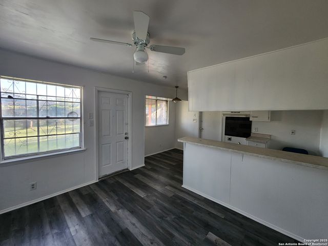 430 Pinehurst, San Antonio, TX 78221