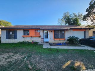 430 Pinehurst, San Antonio, TX 78221