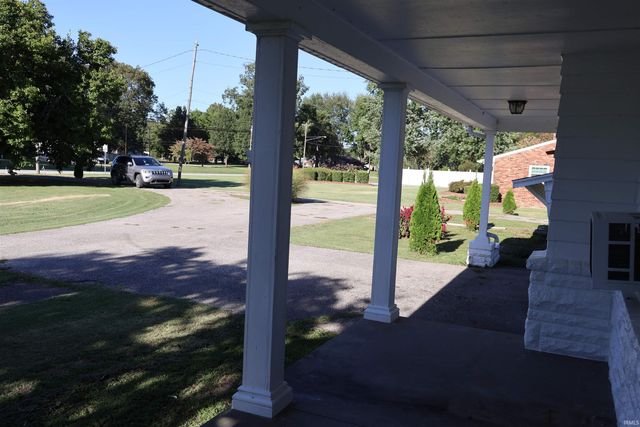 1425 Main Street, Grandview, IN 47615