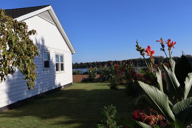 1425 Main Street, Grandview, IN 47615