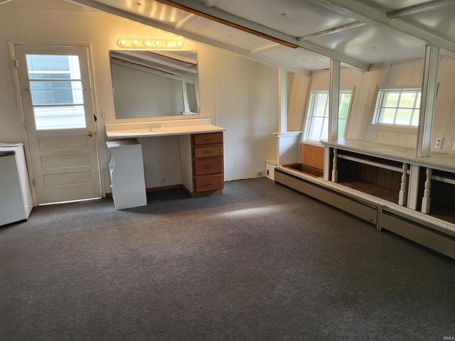 1425 Main Street, Grandview, IN 47615