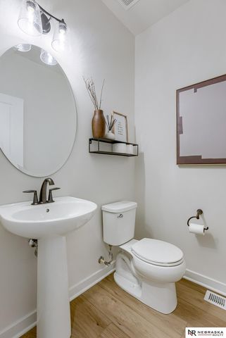 11101 N 161 Street, Omaha, NE 68007