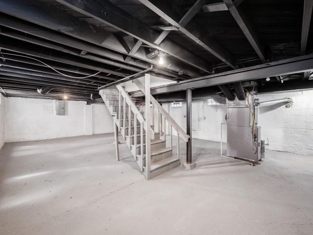 669 Brookside Drive, Columbus, OH 43209