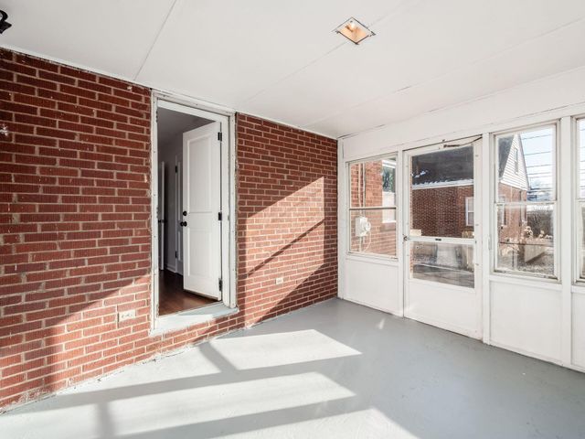 669 Brookside Drive, Columbus, OH 43209