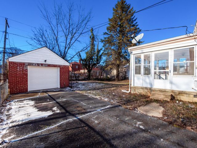 669 Brookside Drive, Columbus, OH 43209