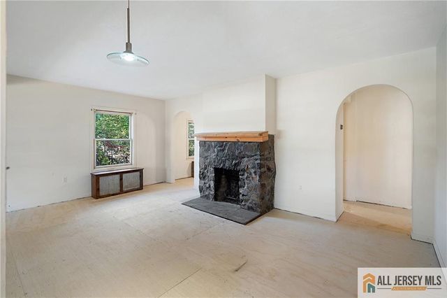1433 Dogwood Drive, Piscataway, NJ 08854