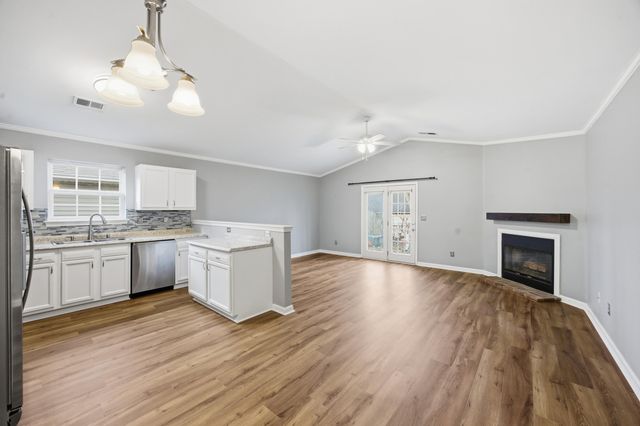 1605 Squire Hart Way, Lexington, KY 40515